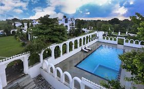 Narayan Niwas Resort